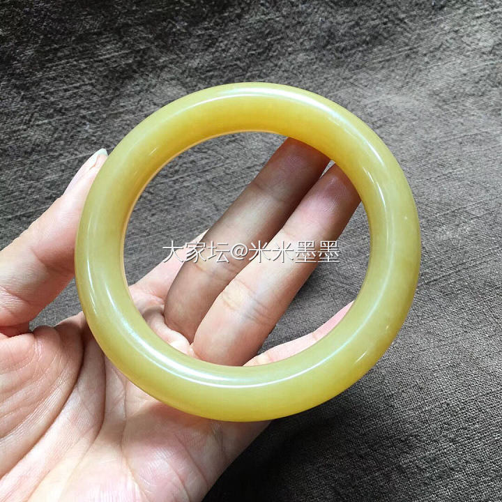 一见钟情的镯子_手镯和田玉