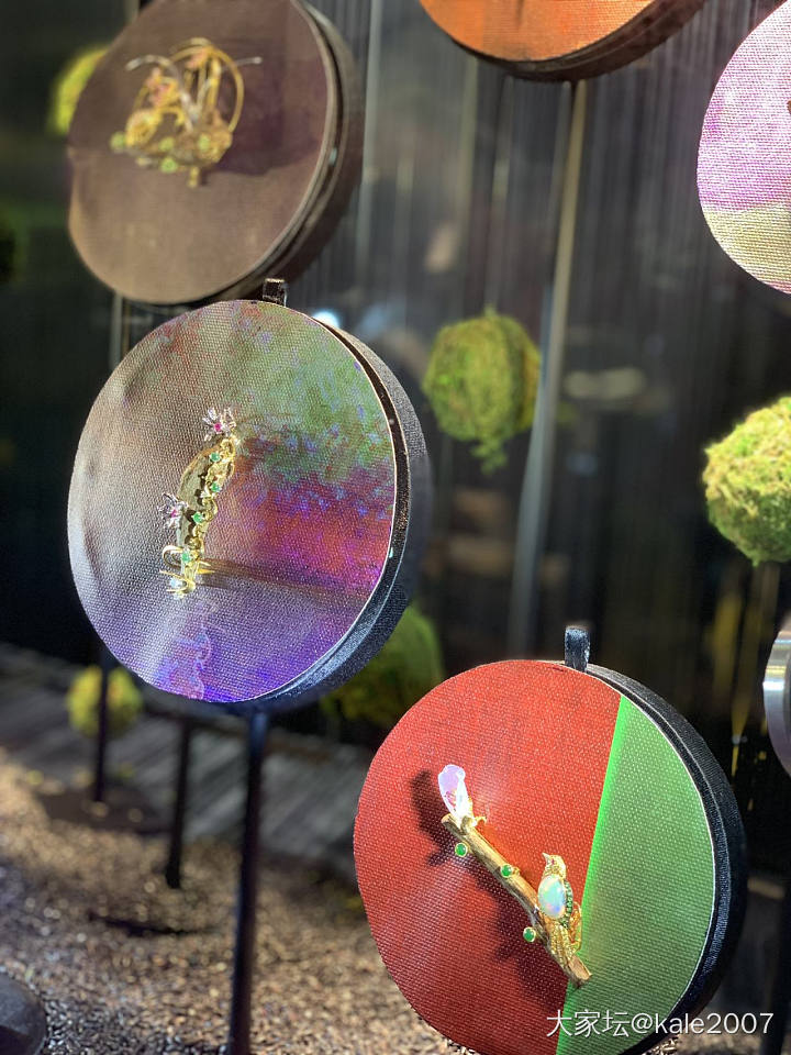 珠宝展一隅_和田玉翡翠展会
