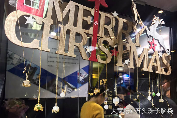 老国展珠宝展随拍_翡翠展会名贵宝石金