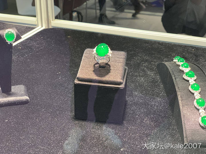 珠宝展一隅_和田玉翡翠展会