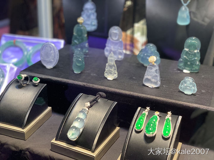 珠宝展一隅_和田玉翡翠展会