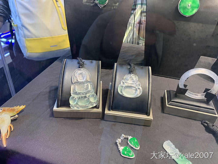 珠宝展一隅_和田玉翡翠展会
