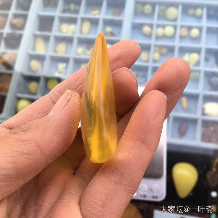 昨天做的金绞蜜水滴坠_挂件琥珀蜜蜡