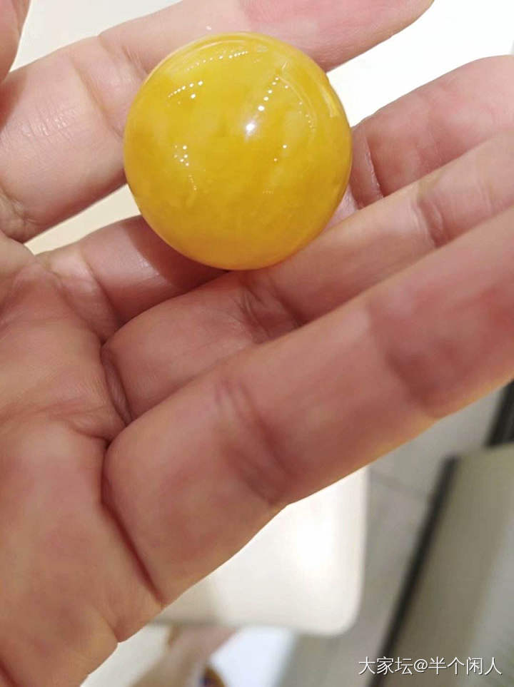 大珠子越来越养眼了_吊坠琥珀蜜蜡