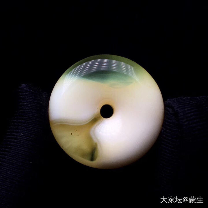 金白扣子_平安扣琥珀蜜蜡