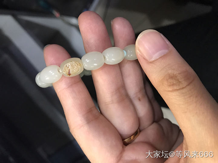 几年前买的 这是什么料子啊_和田玉