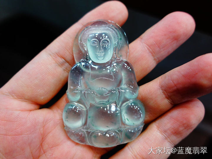 这尊观音大士冰透的有境界_翡翠