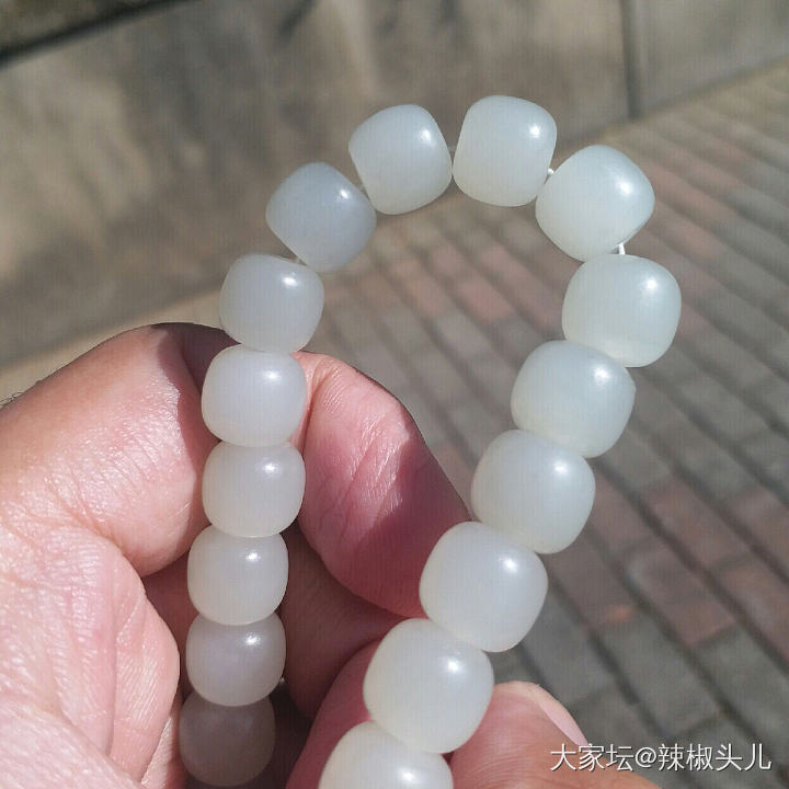 亲们，这个是什么料子啊？看籽吗？_和田玉