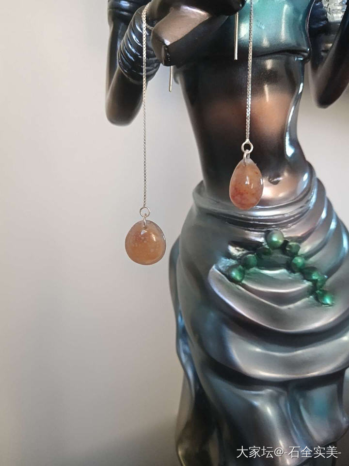 阿拉善被发现的时间较短，因此不太被大众所熟知。但大自然的美无论何时都是掩藏不了的..._玛瑙