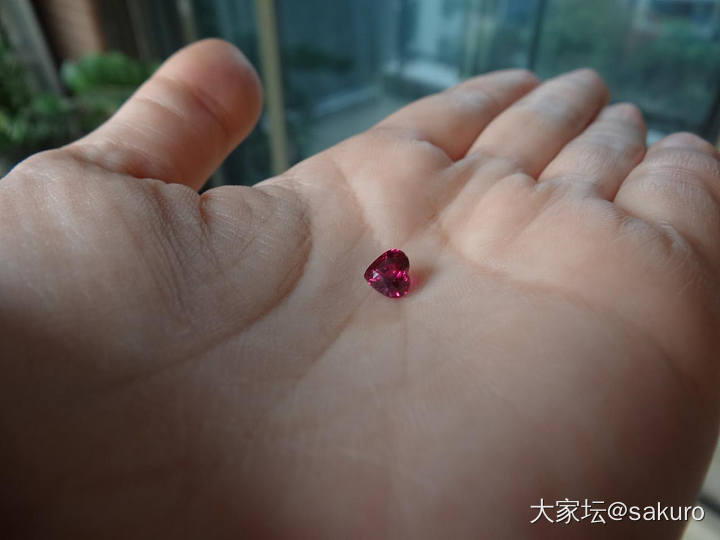 买了一颗心形红宝，该不该留？？_刻面宝石红宝石