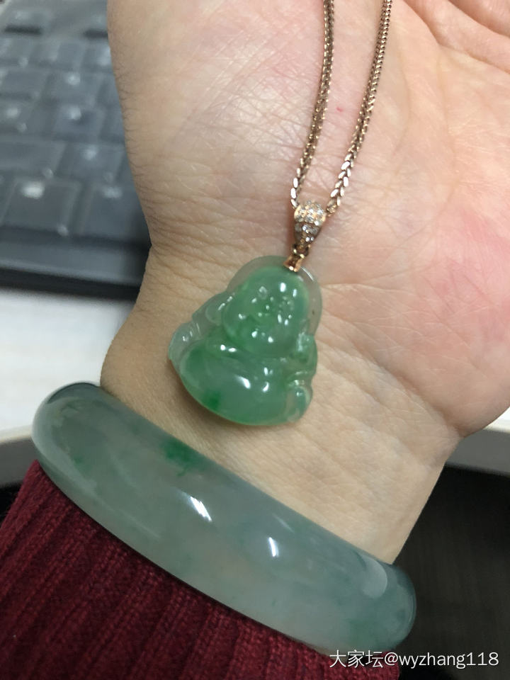 镯子和小佛，都有个美人痣_挂件手镯翡翠