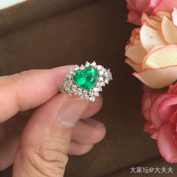 心形做出来漂亮的_戒指祖母绿