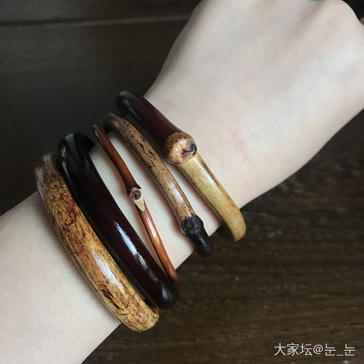 不管胖的瘦的黑的白的是我的小宝贝🌚_鸡血藤手镯