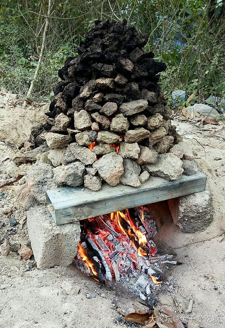 海边烤地瓜 鸡蛋 板栗 叫花鸡！_美食