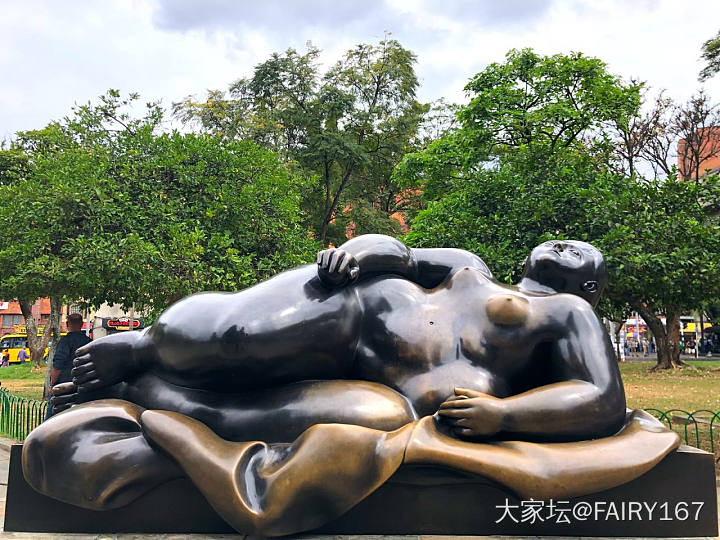 麦德林的Botero 广场_哥伦比亚旅游