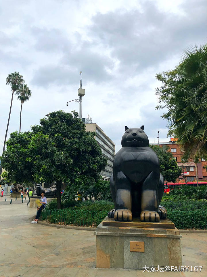 麦德林的Botero 广场_哥伦比亚旅游