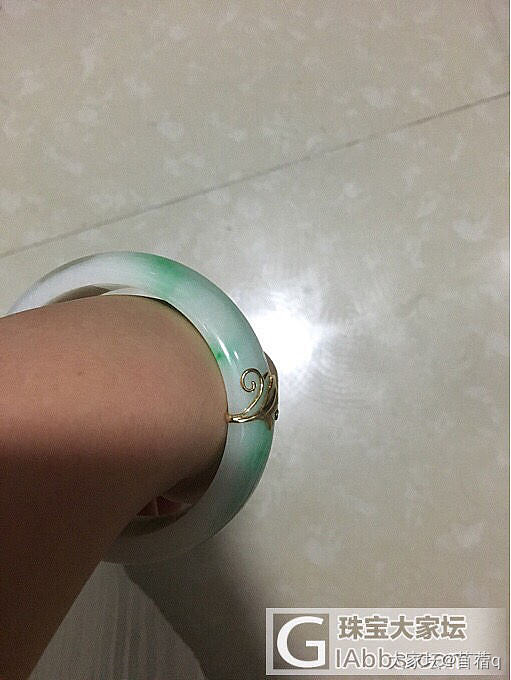 请问断镯的修复_维修手镯翡翠