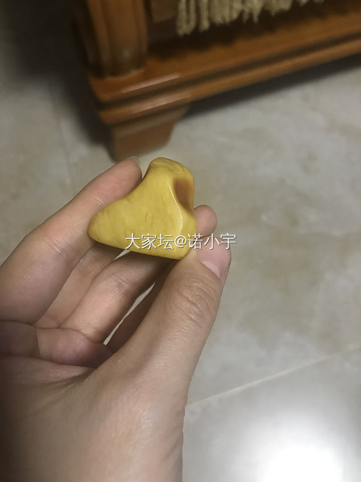 自己也有氧化的蜜蜡了，好惊喜…_琥珀蜜蜡