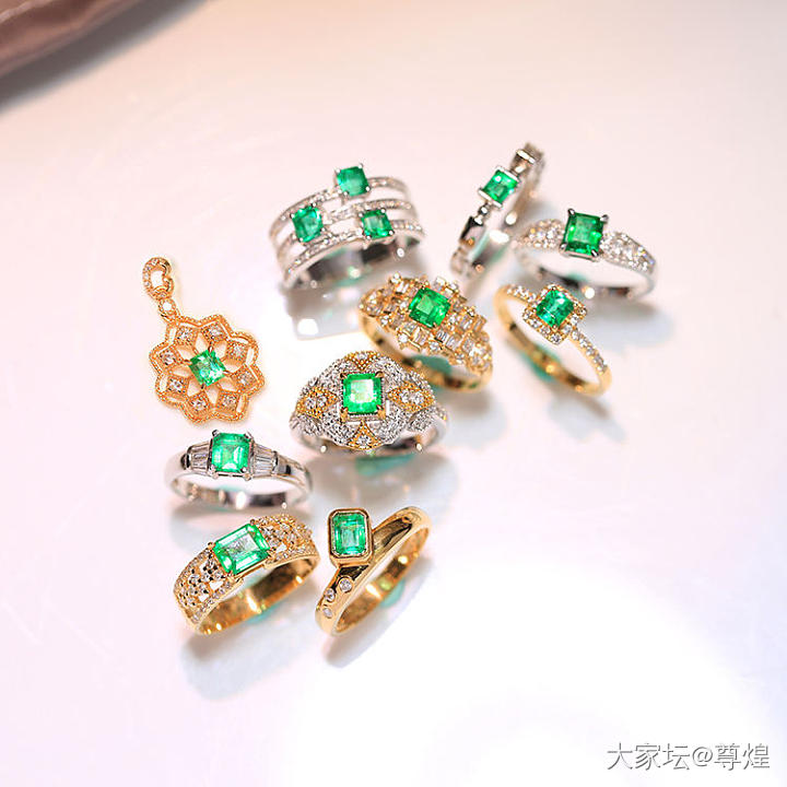 今晚咱家贰店有高颜值高性价比的彩宝专场啊！！款式丰富多样，轻奢时尚，美！_彩色宝石