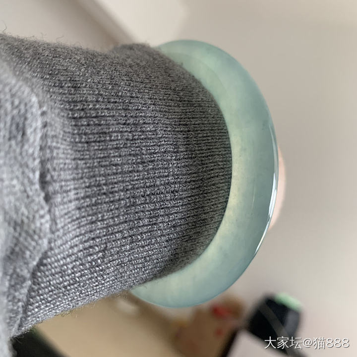 甜绿冰条，时刻都惊艳着我，真的很美_手镯翡翠