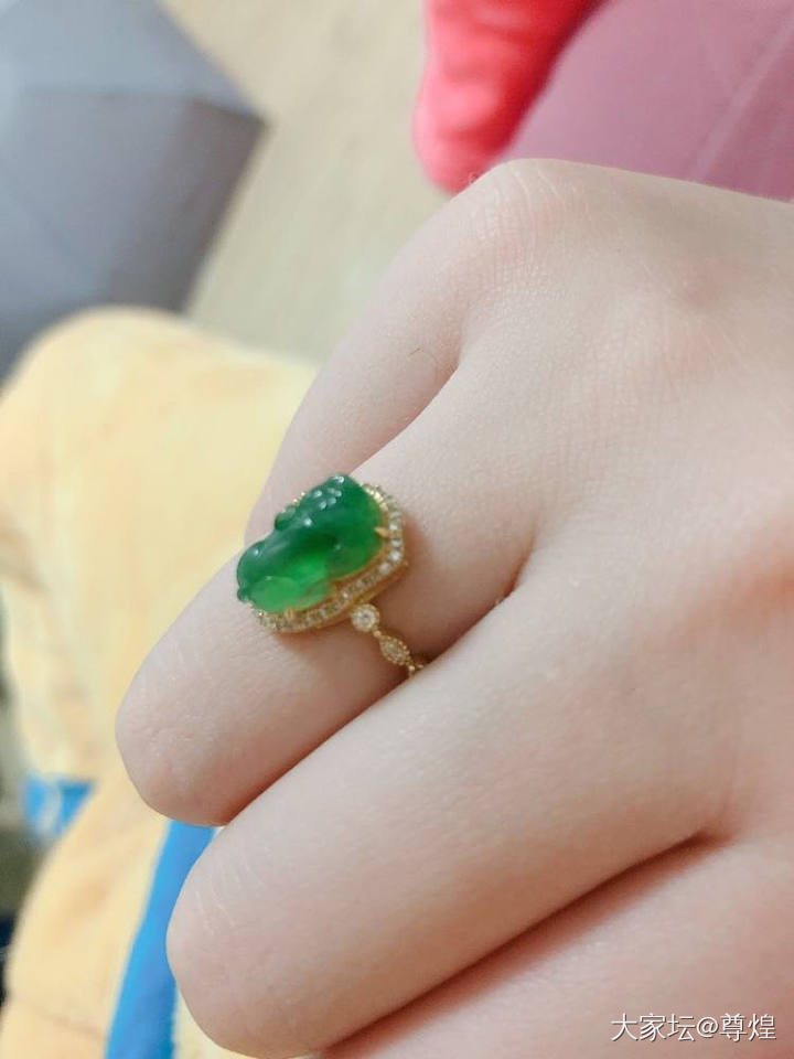 #买家秀#我买了三款中最贵的一款，漂亮，上两张图哈但是我拍不出它的美~_戒指翡翠