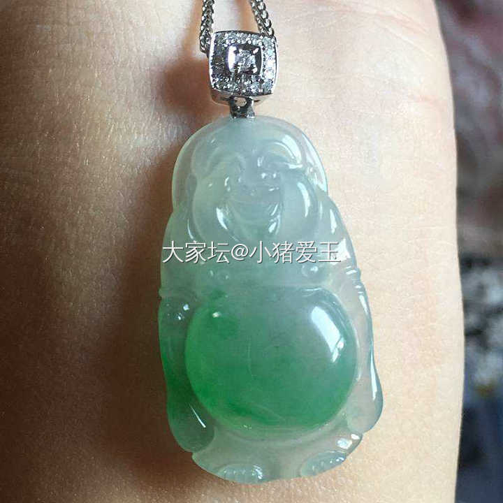 冰种起光阳绿佛_挂件翡翠