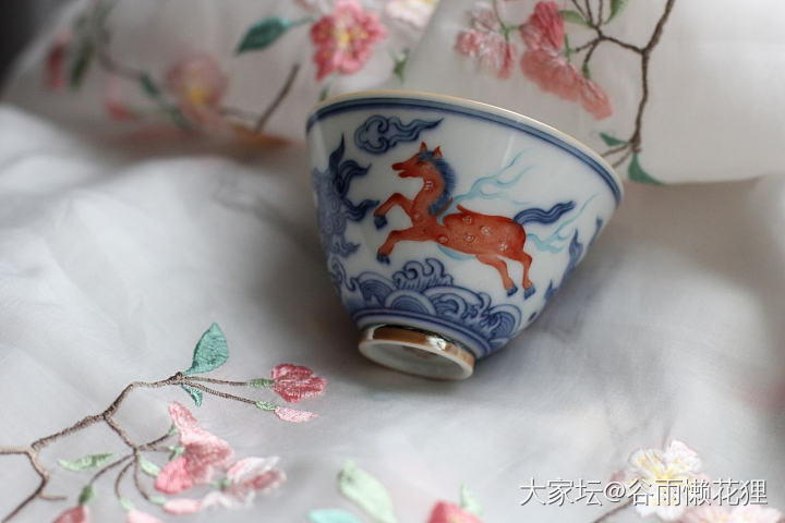 春光灿烂，一堆杯杯_瓷器