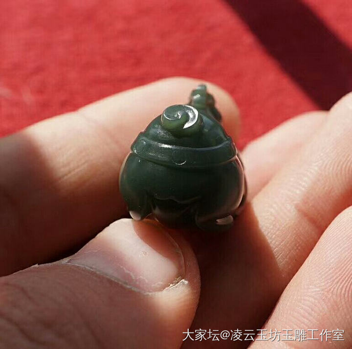 圆润润的唐马，唐朝果然以胖为美_把玩件和田玉