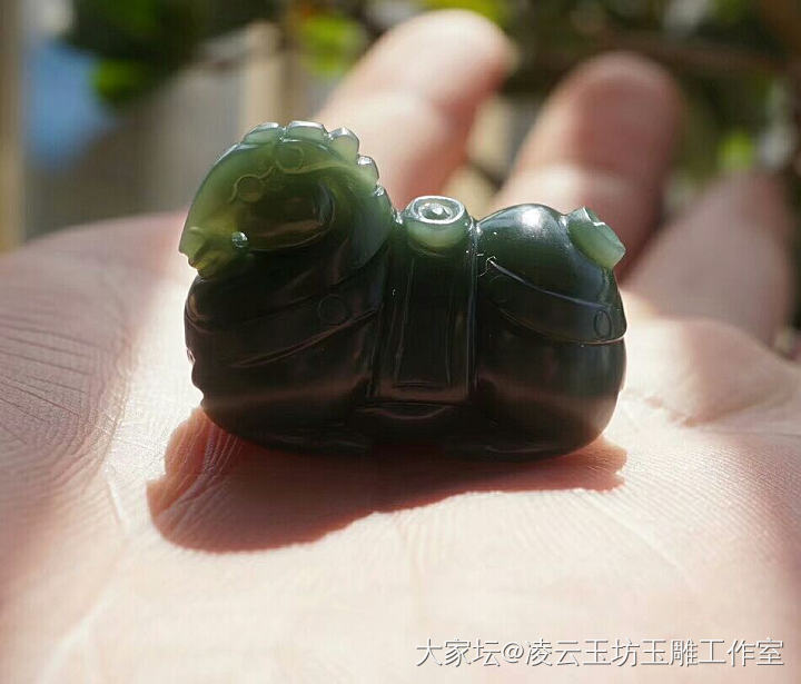 圆润润的唐马，唐朝果然以胖为美_把玩件和田玉