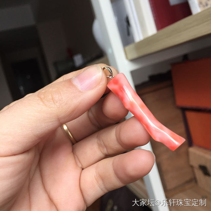 粉红色的吊坠_吊坠珊瑚