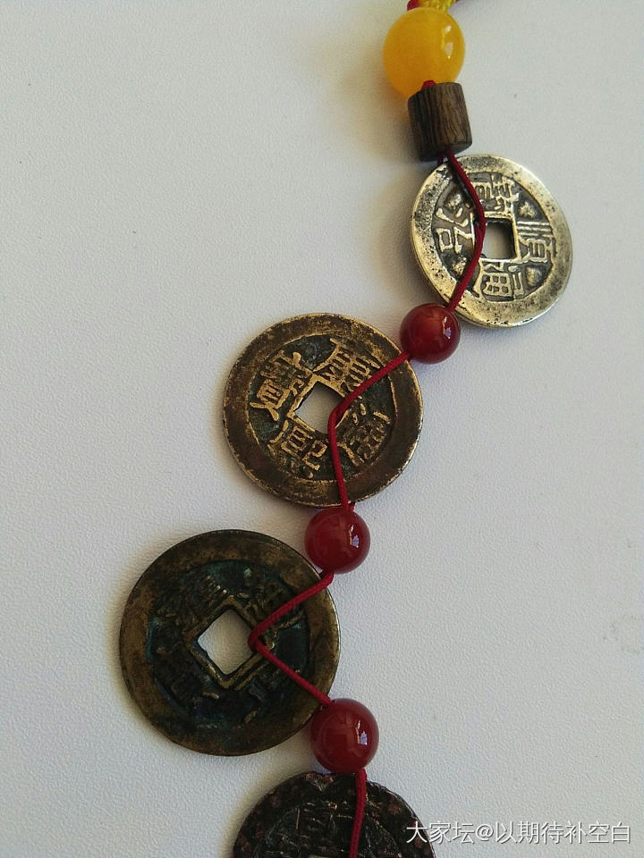 求教大神，这里面有几个假的呀？_钱币