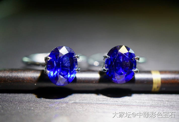 ##中颐天然皇家蓝蓝宝石一对##  8.36ct_蓝宝石