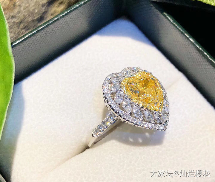 4克拉心形散货黄选一枚！_戒指彩钻