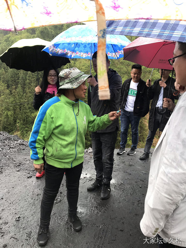 绿松石产地溢水镇洞子沟矿区一日游_青金石