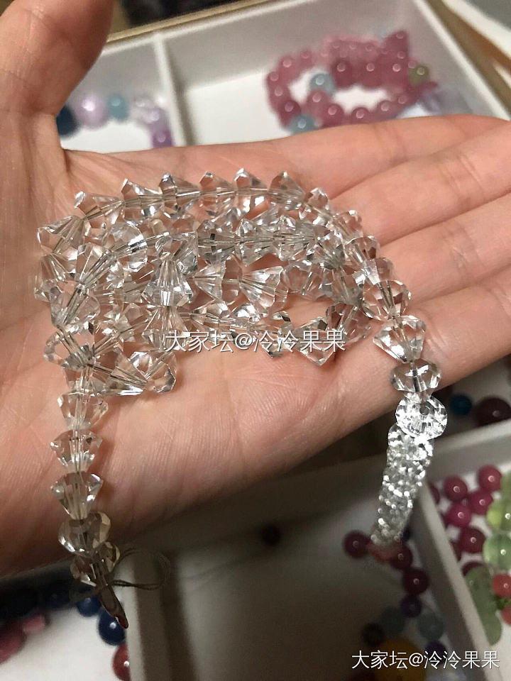 切面白水晶应该配什么_白水晶