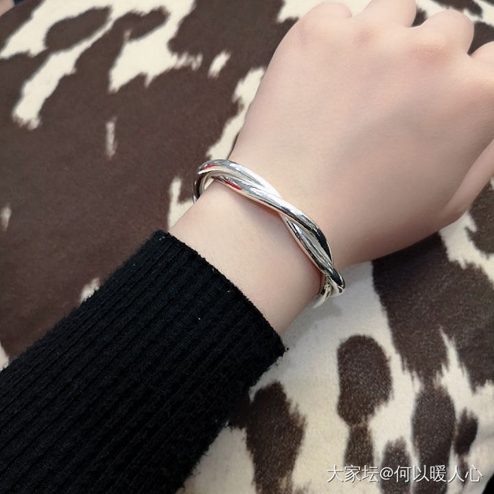 康忙北鼻˶⚈Ɛ⚈˵你们要的松麻上手图_手镯银