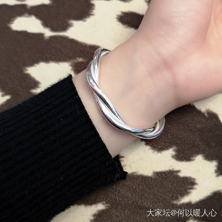 康忙北鼻˶⚈Ɛ⚈˵你们要的松麻上手图_手镯银