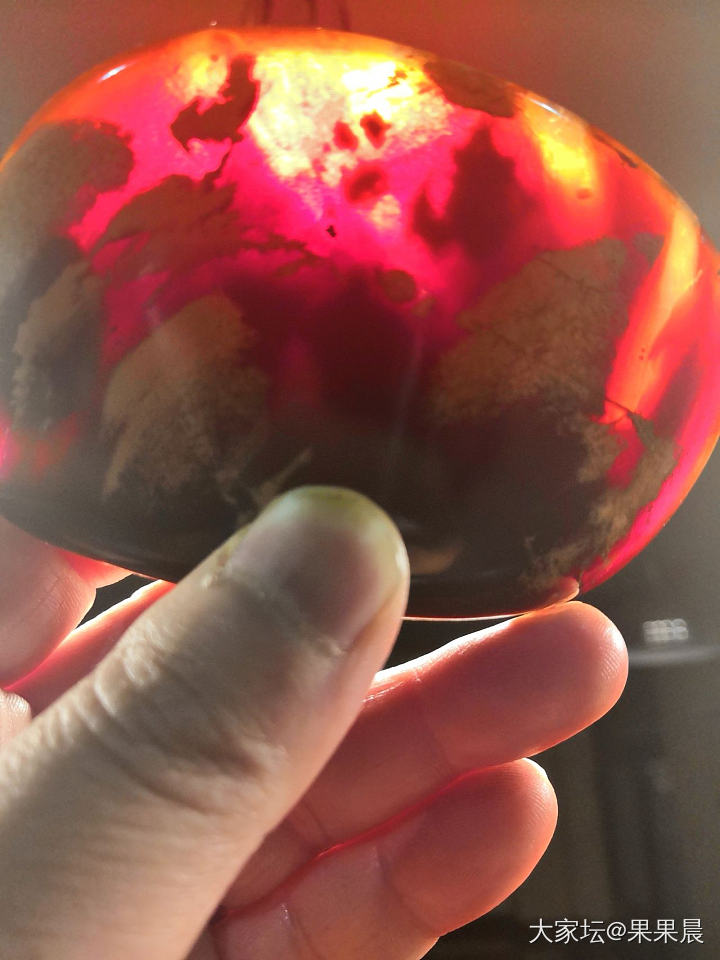 越来越喜欢了这个琥珀手把件了_把玩件琥珀