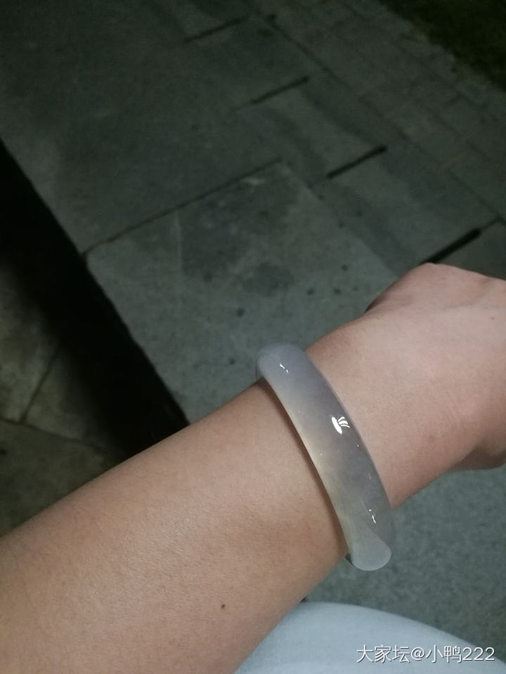 你们日常戴多少钱的镯子？_手镯翡翠