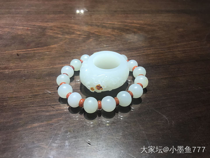 小白入手一条手串，请尽情批评指正——兼谈我的和田玉之路（之一）_和田玉
