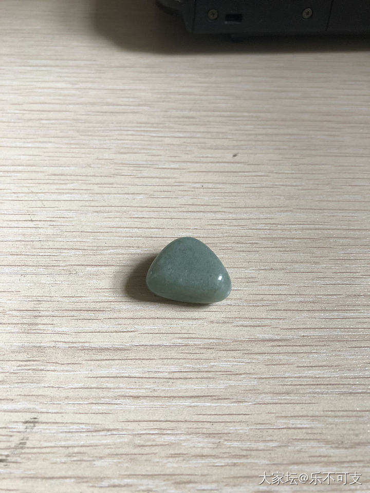 漂亮的小石头，猜猜是什么矿石？_原石