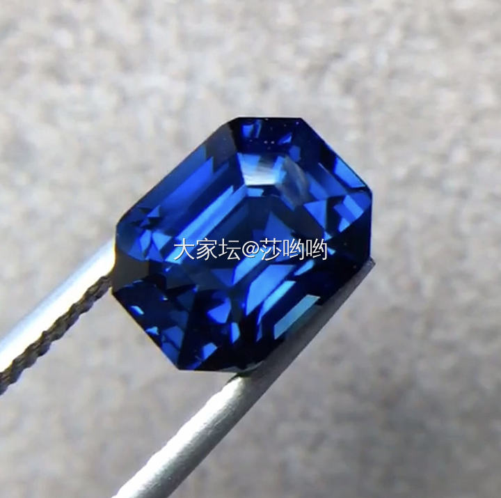 大家来看看这颗皇家蓝怎么样，给个意见_刻面宝石蓝宝石
