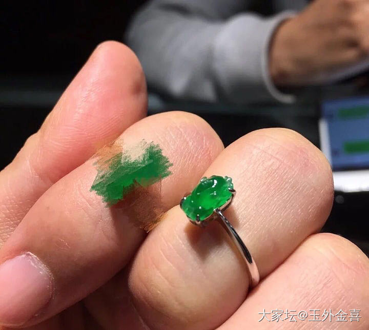 入了个绿貔貅，求合适的款式，甩给我～_翡翠