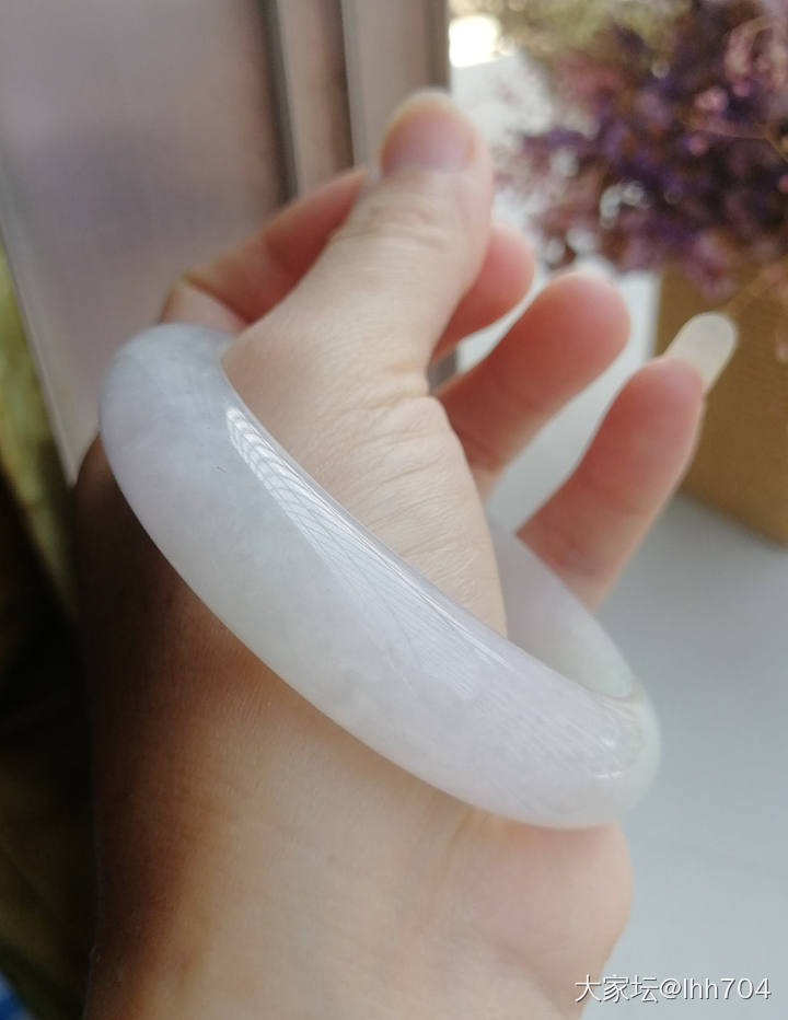 宽边厚装镯子_翡翠