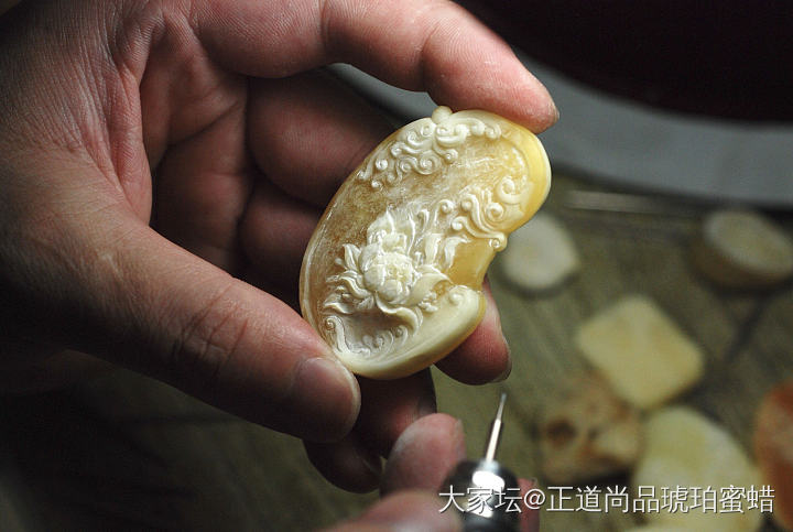 头痛了很久，期待！_琥珀蜜蜡