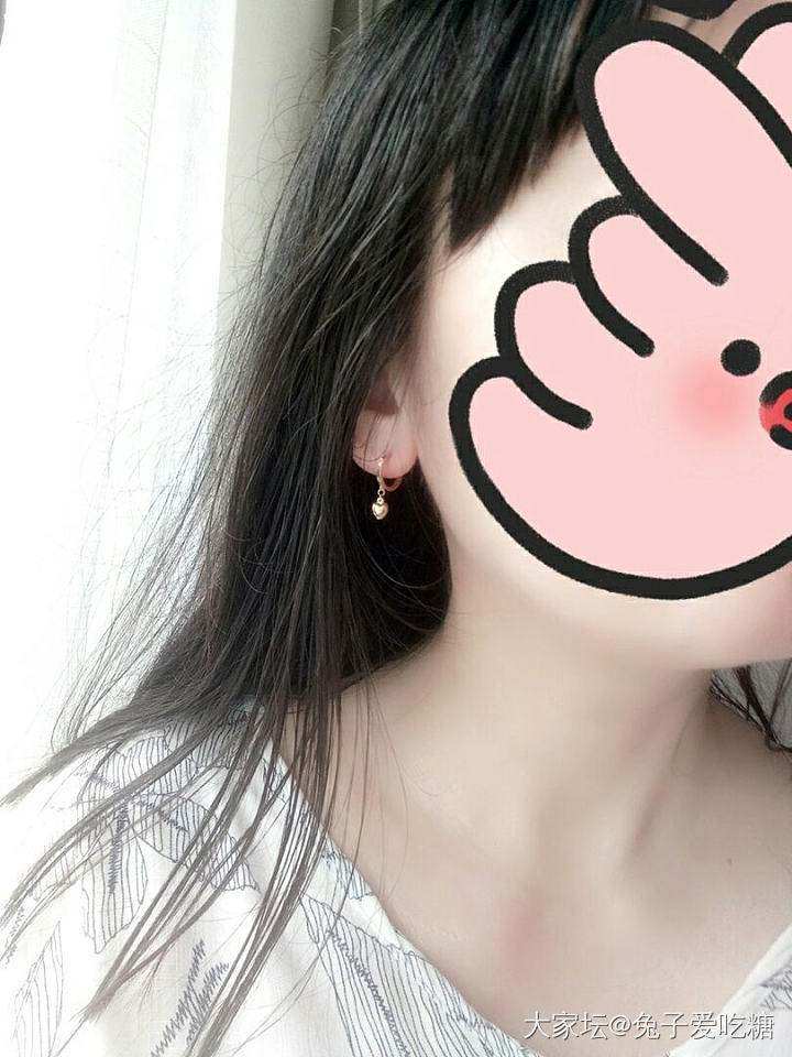 甜甜的玫瑰金桃心耳圈_耳钉金