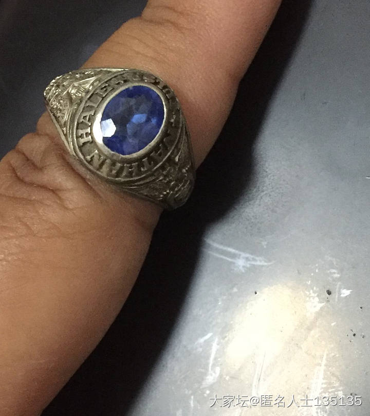 请问行家这个蓝宝石戒指估计价值大概多少_红宝石戒指蓝宝石