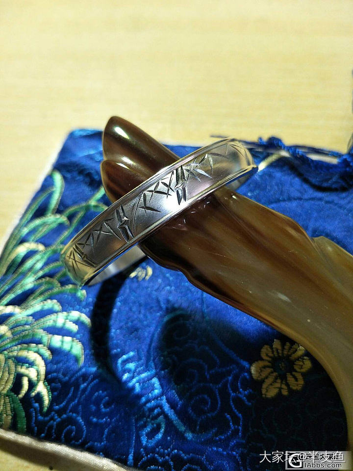 定竹还是芍药_手镯银