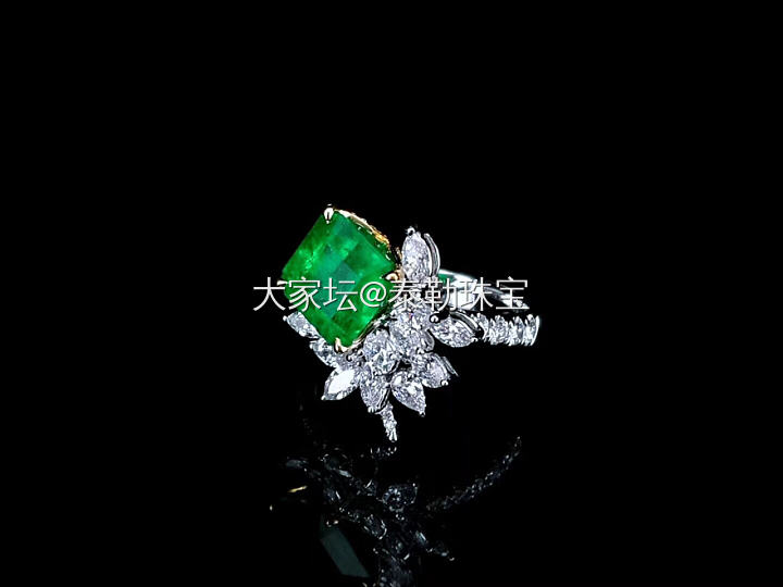 #泰勒彩宝#2.99ct哥伦比亚精品新货戒指 设计款_戒指祖母绿