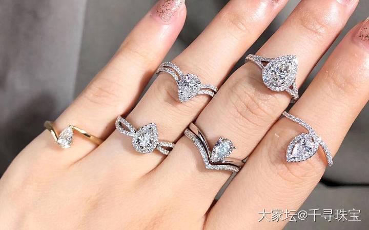 一手30分小水滴钻戒💍_戒指钻石千寻珠宝